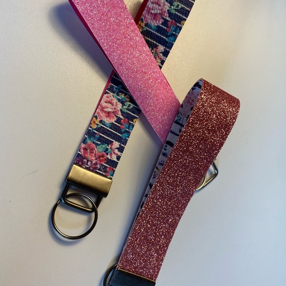 Keychain Wristlets - Picture 2 of 6